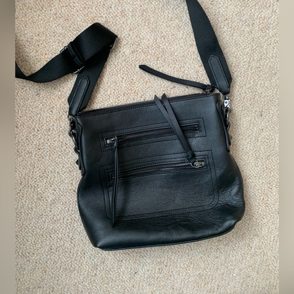 NEW WITHOUT TAGS Botkier Chelsea Travel Crossbody